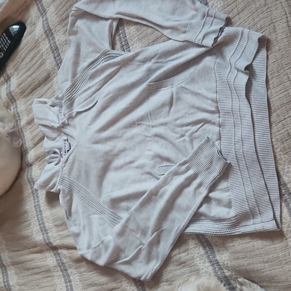 Athleta Tops - Athleta sweater w hood XS